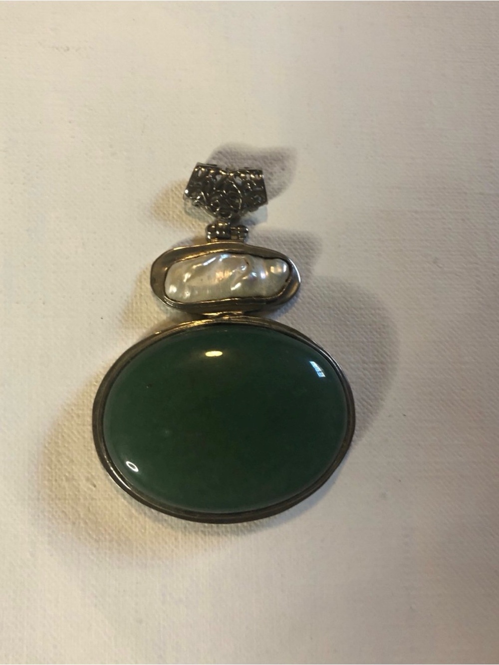 Green Jade and Pearl Silver Pendant Necklace